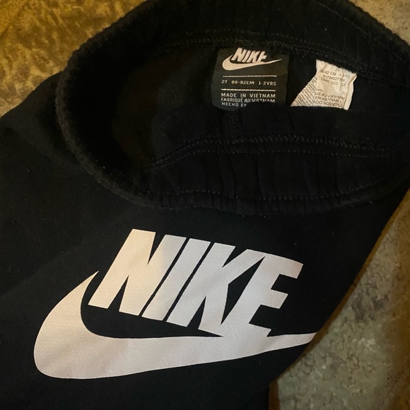 Nike Dri-Fit & Fleece Toddler Joggers - Set of 2 (2T) - Picture 4 of 8